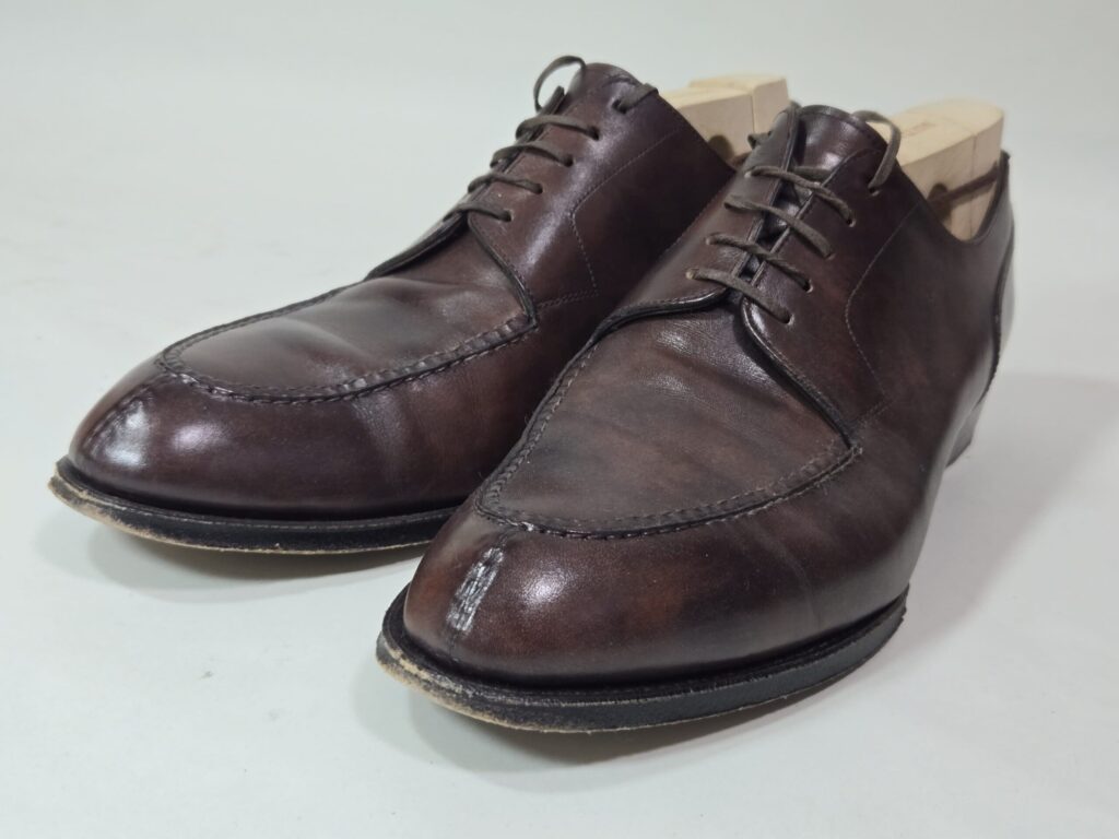 Uチップシューズ