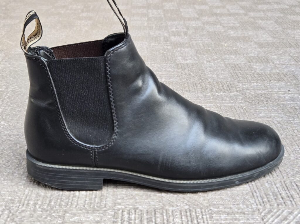 ブーツ サイドから