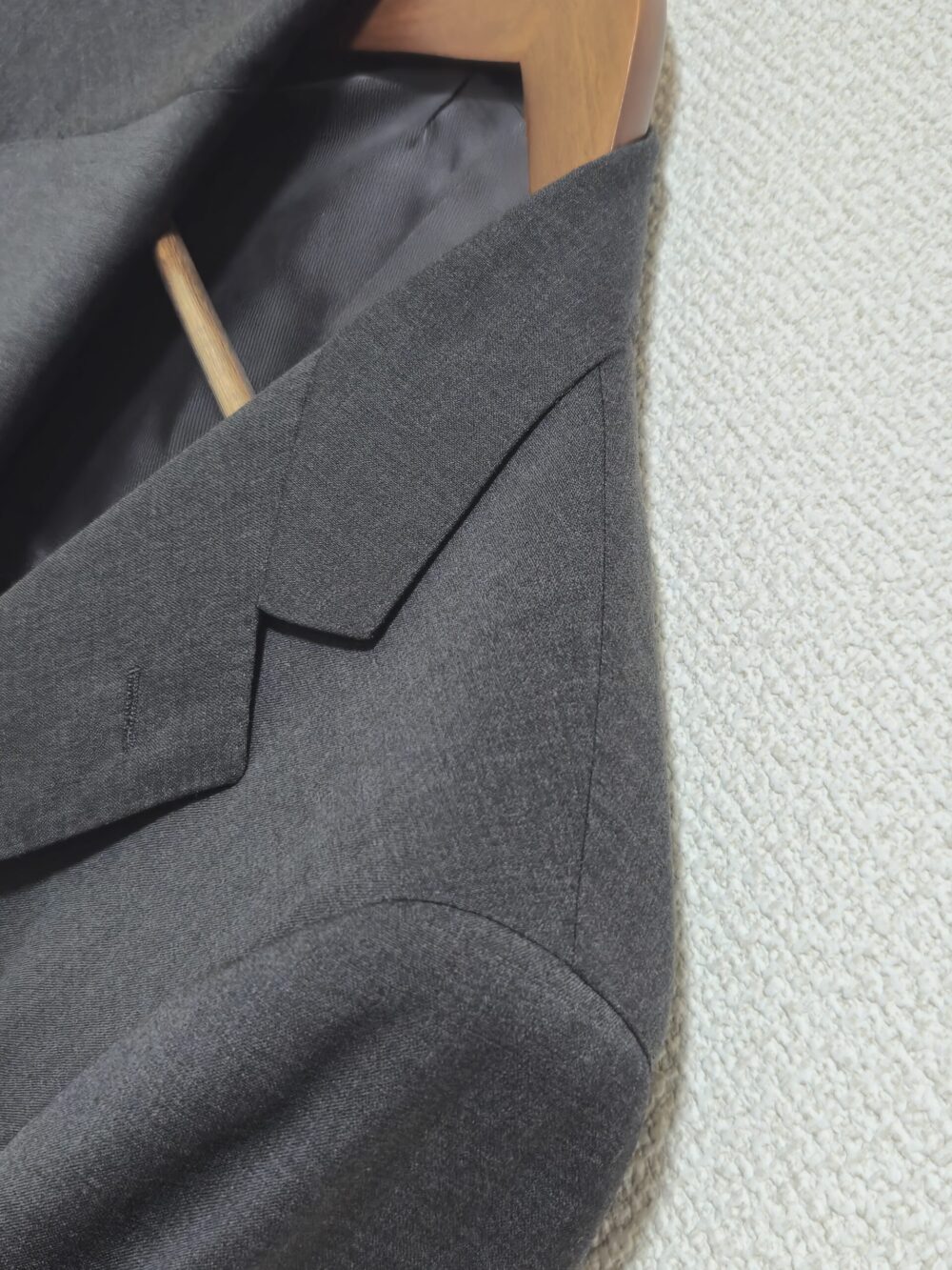 スーツハンガー