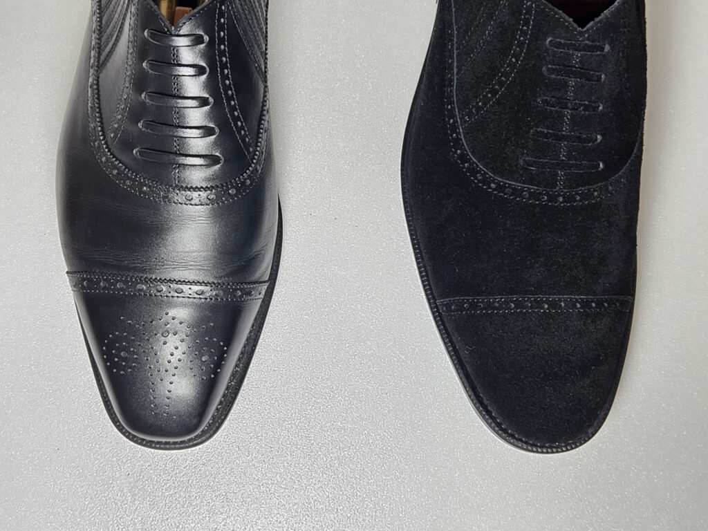 2足の靴のトウ部分