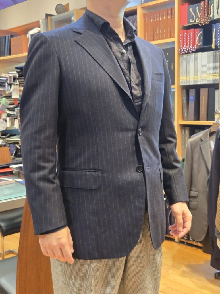 ジャケットを着たところ